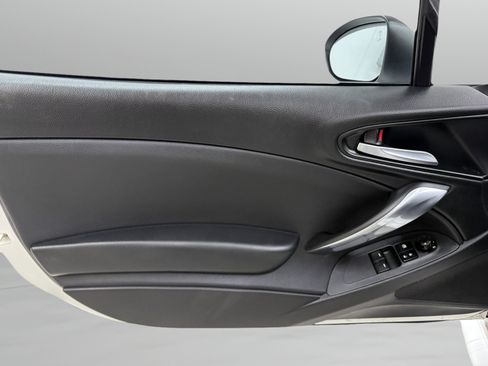 Used 2018 FIAT 124 Spider Classica w/ Technology Group image 27