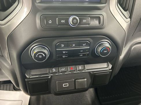 Used 2020 Chevrolet Silverado 1500 Custom Trail Boss w/ Custom Convenience Package AWD/4WD image 16