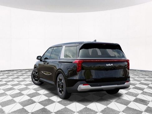 New 2026 Kia Carnival EX FWD image 5