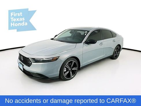 Used 2025 Honda Accord Sport image 3