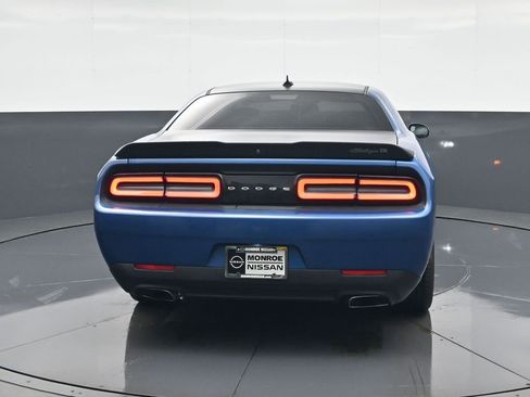 Used 2021 Dodge Challenger R/T w/ T/A Package image 6