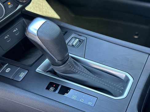 New 2026 Nissan Kicks S w/ Charging Package FWD image 31