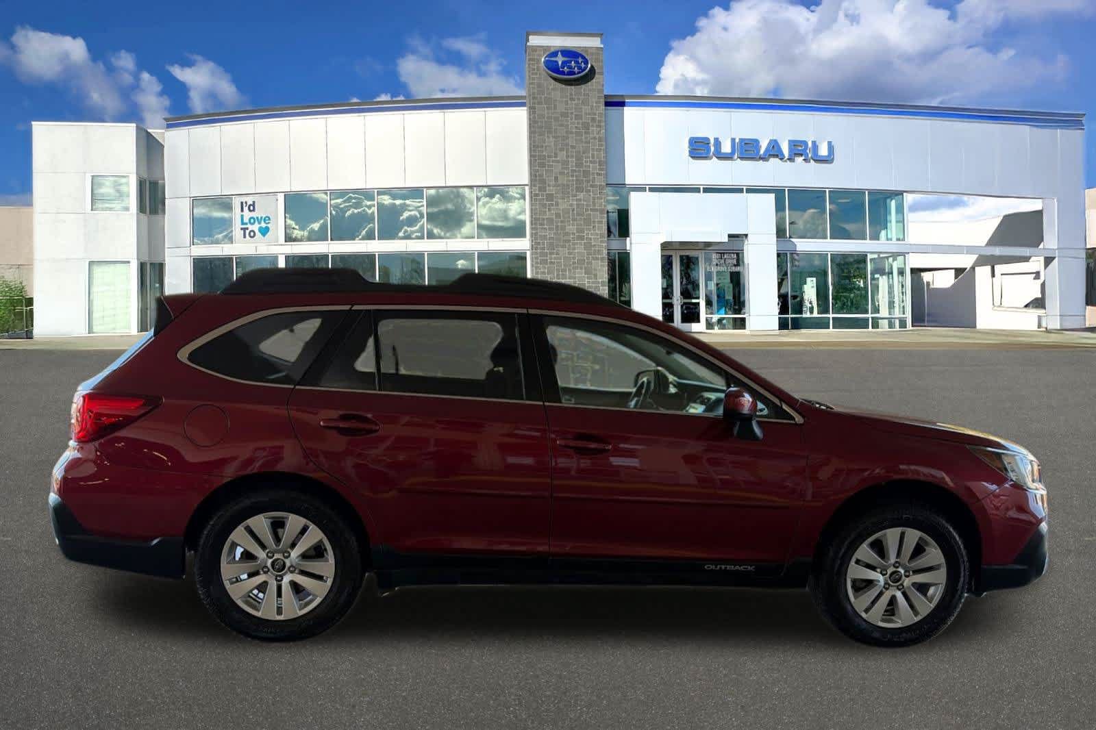 Used 2019 Subaru Outback 2.5i Premium AWD/4WD image 6