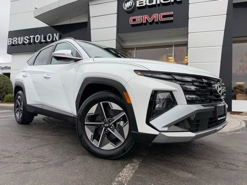 Used 2025 Hyundai Tucson SEL image 3