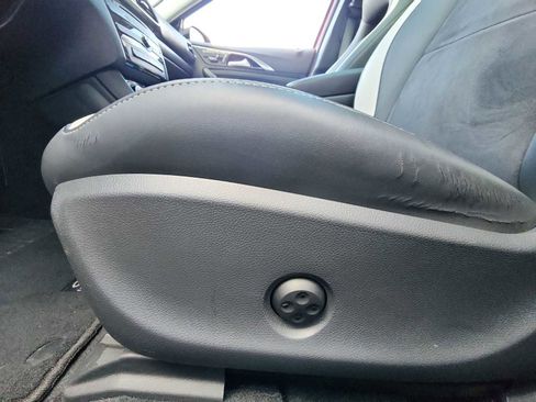 Used 2017 INFINITI QX30 Sport image 13