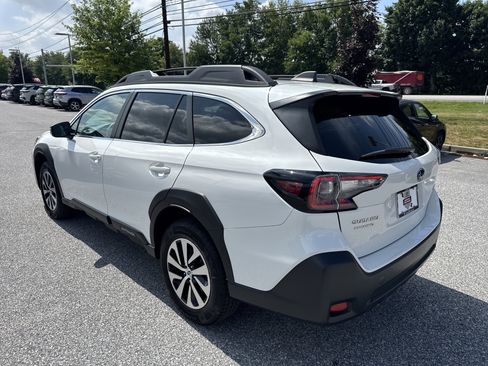 Used 2024 Subaru Outback Premium AWD/4WD image 24