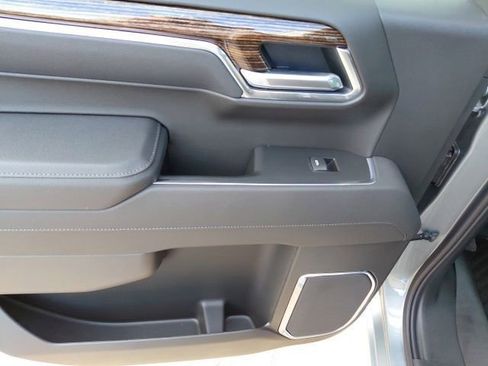 New 2026 GMC Sierra 1500 SLE w/ Max Trailering Package image 28