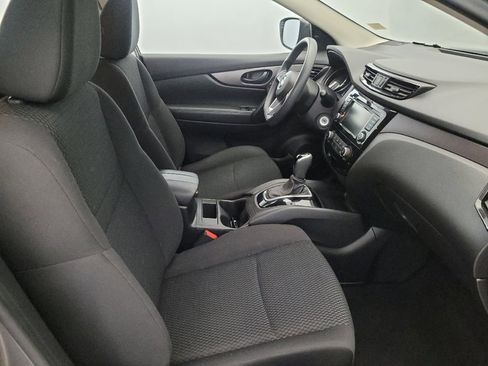 Used 2020 Nissan Rogue Sport S image 21