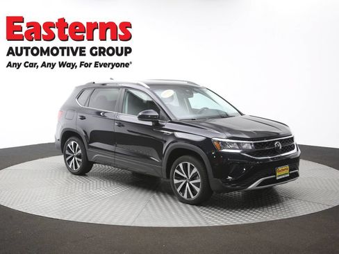Used 2024 Volkswagen Taos SE FWD image 46