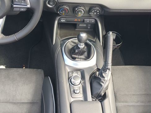 New 2025 MAZDA MX-5 Miata RF Club image 18