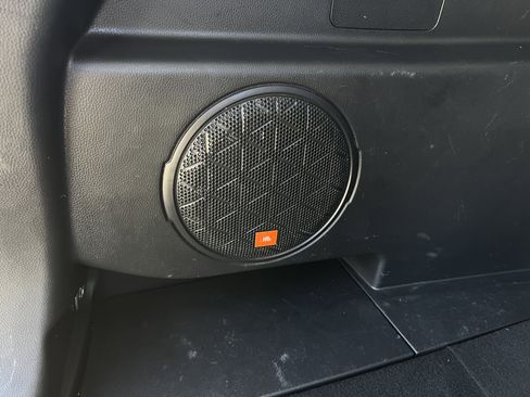 Used 2022 Toyota RAV4 Limited FWD image 62
