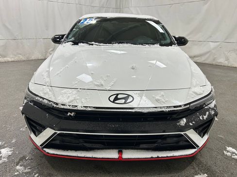 Used 2025 Hyundai Elantra N Base image 3
