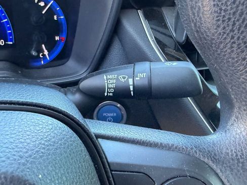 Used 2022 Toyota Corolla LE w/ Carpet Mat Package (TMS) FWD image 12