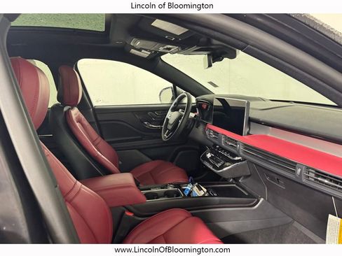 New 2025 Lincoln Corsair Reserve w/ Equipment Group 202A image 22