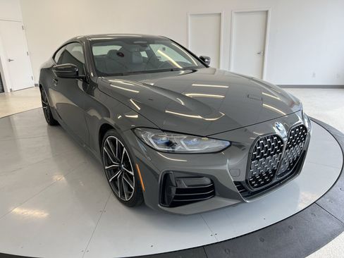 Used 2022 BMW M440i Coupe image 1