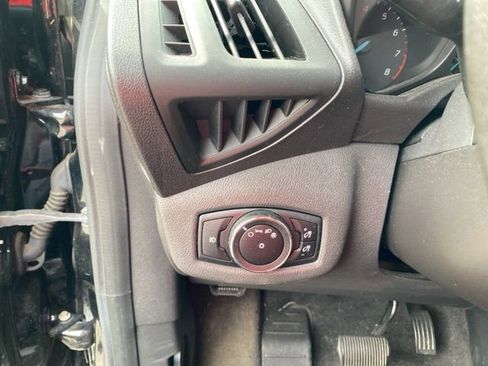 Used 2017 Ford Transit Connect XLT image 29