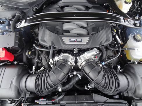 Certified 2025 Ford Mustang GT Premium image 50