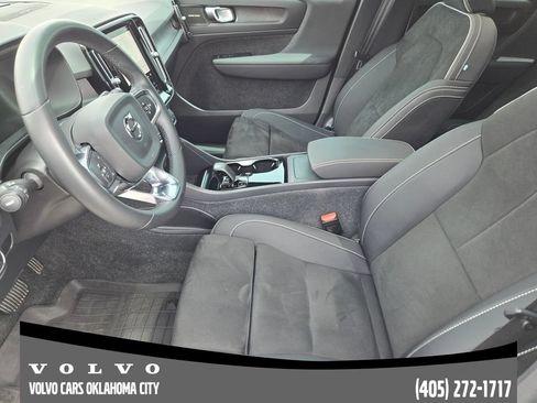 Certified 2023 Volvo C40 P8 Recharge Ultimate w/ Protection Package Premier AWD/4WD image 10