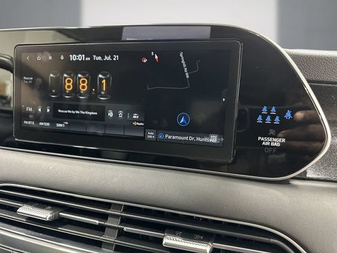 Used 2022 Hyundai Palisade Limited w/ Cargo Package FWD image 21