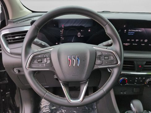 Used 2025 Buick Encore GX Preferred FWD image 19