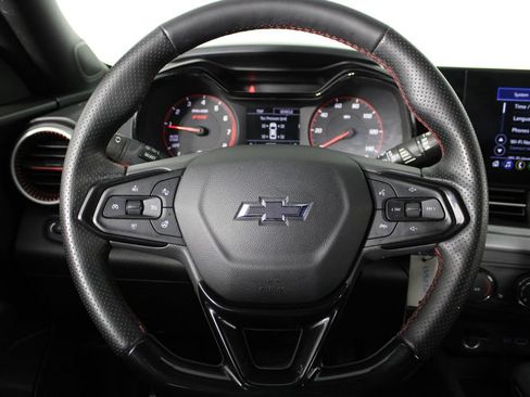 Used 2024 Chevrolet Trax RS w/ Driver Confidence Package FWD image 9