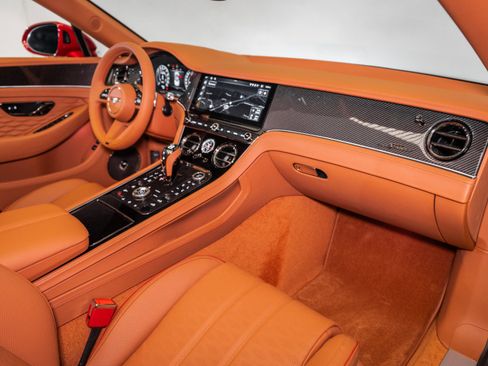 Used 2025 Bentley Continental GT Speed image 4