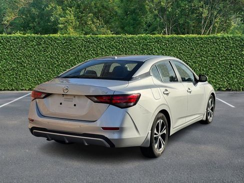 Used 2021 Nissan Sentra SV image 3