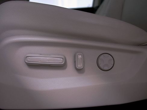 Used 2026 Honda Odyssey EX-L image 17