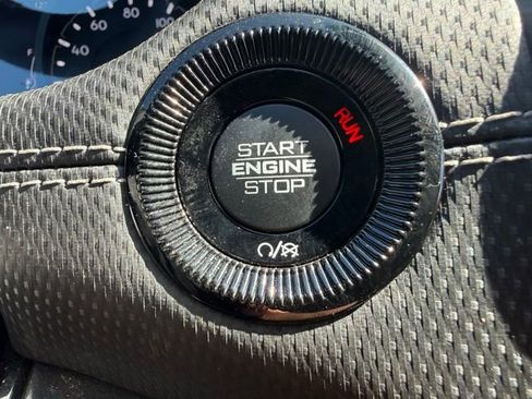 Used 2024 Jeep Compass Latitude w/ Altitude Special Edition image 30