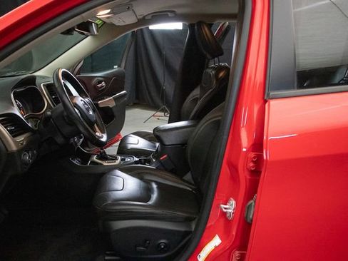 Used 2018 Jeep Cherokee Limited w/ High Altitude Package image 25