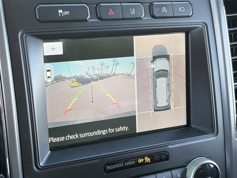 Used 2020 Ford Expedition Platinum image 27