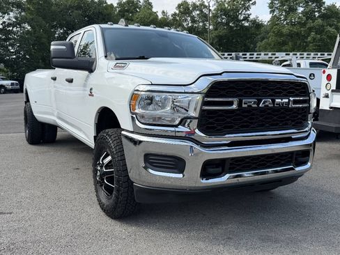 Used 2023 RAM 3500 Tradesman AWD/4WD image 5
