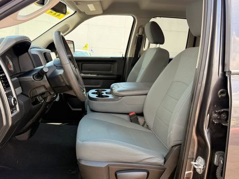 Used 2018 RAM 1500 Express AWD/4WD image 12