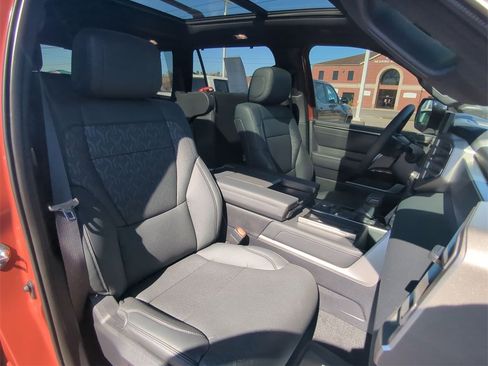 Used 2025 Toyota Sequoia Limited w/ TRD Off-Road Package image 32