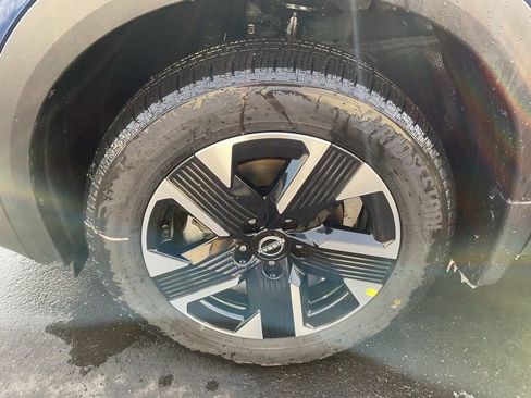 New 2026 Nissan Kicks SV w/ SV Premium Package image 9