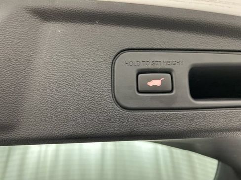 Used 2023 Acura MDX SH-AWD w/ Advance Package image 32