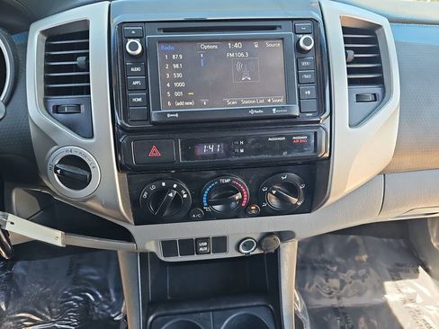 Used 2014 Toyota Tacoma 4x4 Double Cab w/ TRD Sport Package image 19