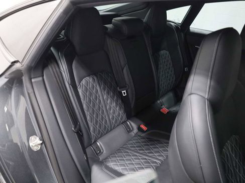 Used 2023 Audi S7 Prestige w/ Prestige Package image 35