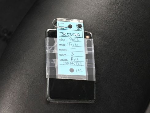 Used 2022 Tesla Model 3 Standard Range image 19