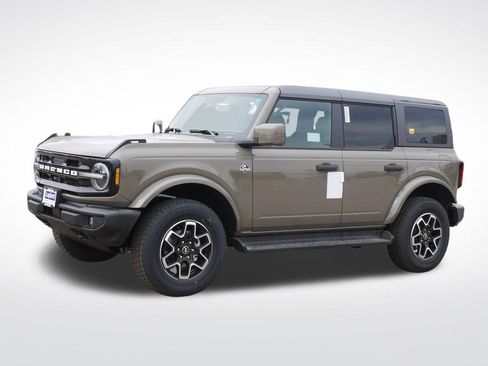 New 2026 Ford Bronco Outer Banks AWD/4WD image 8