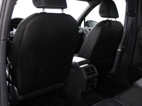 Used 2024 Volkswagen Tiguan SE R-Line AWD/4WD image 16