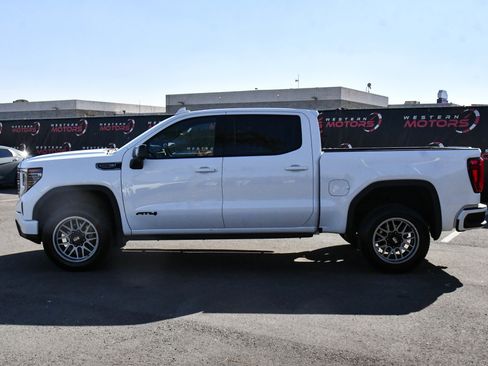 Used 2022 GMC Sierra 1500 AT4 w/ AT4 Premium Package image 4