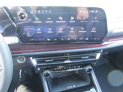 New 2026 Chevrolet Traverse Z71 w/ LPO, Floor Liner Package image 31