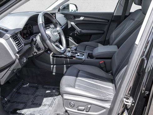 Certified 2023 Audi Q5 2.0T Premium Plus w/ Premium Plus Package AWD/4WD image 12