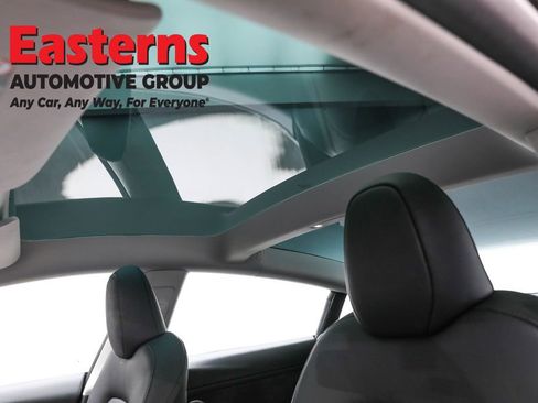 Used 2023 Tesla Model 3 Standard Range image 31