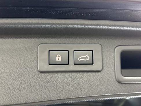 Used 2024 Subaru Forester Premium AWD/4WD image 26