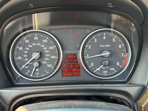 Used 2013 BMW 328i Convertible image 17