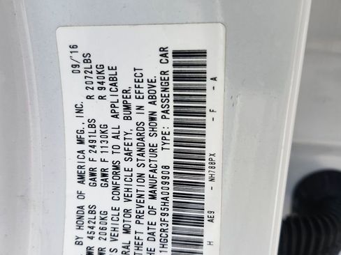 Used 2017 Honda Accord Touring image 34