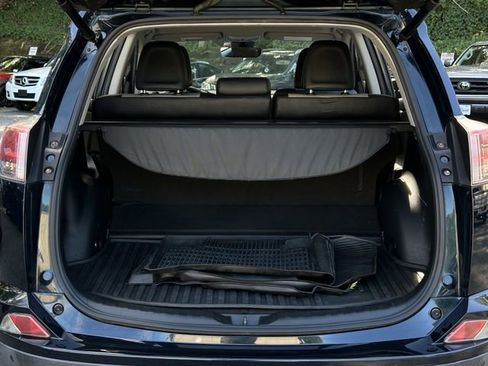 Used 2018 Toyota RAV4 Limited image 38