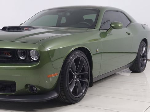 Used 2019 Dodge Challenger R/T Scat Pack w/ Shaker Package image 56